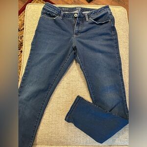 a.n.a. Women’s 10 skinny jeans